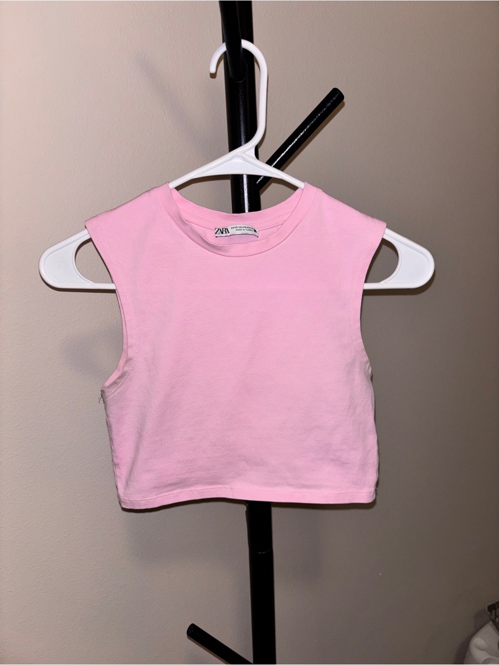 Zara Pink Sleeveless Cropped Tank